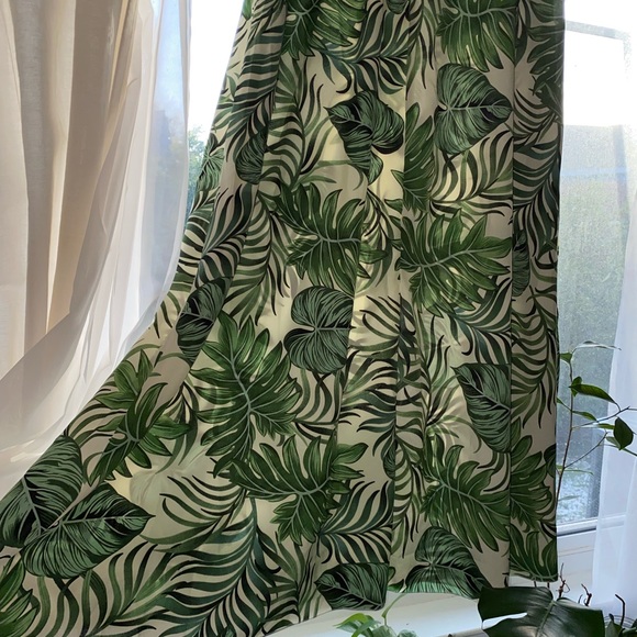 SHEIN Maxi Skirt with tropical plant patterns. Size 10 - Picture 3 of 4